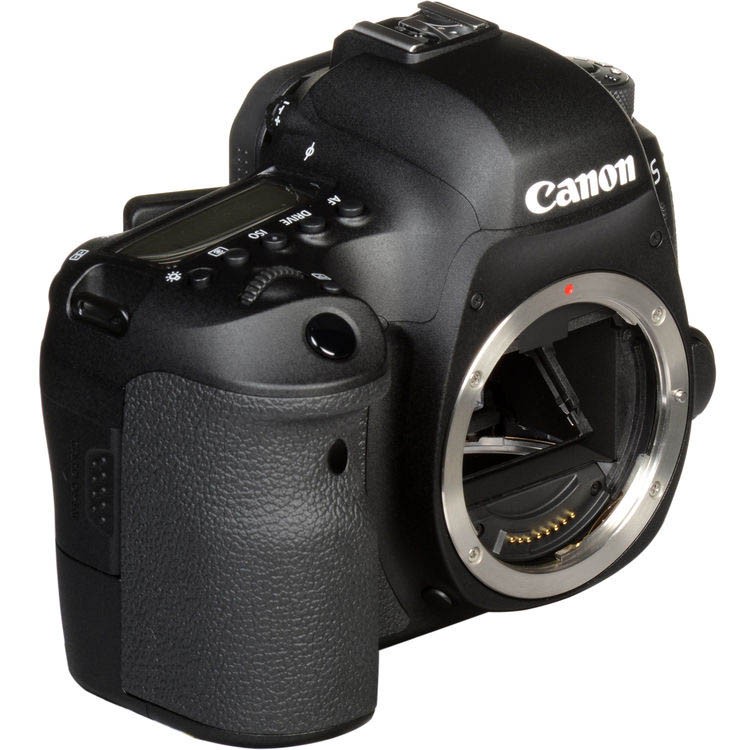 Зеркальный фотоаппарат Canon EOS 6D Mark II Body  