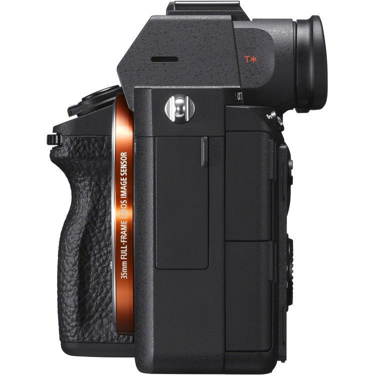 Беззеркальный фотоаппарат Sony Alpha ILCE-7M3 Kit c FE 24-240mm f/3.5-6.3 OSS  