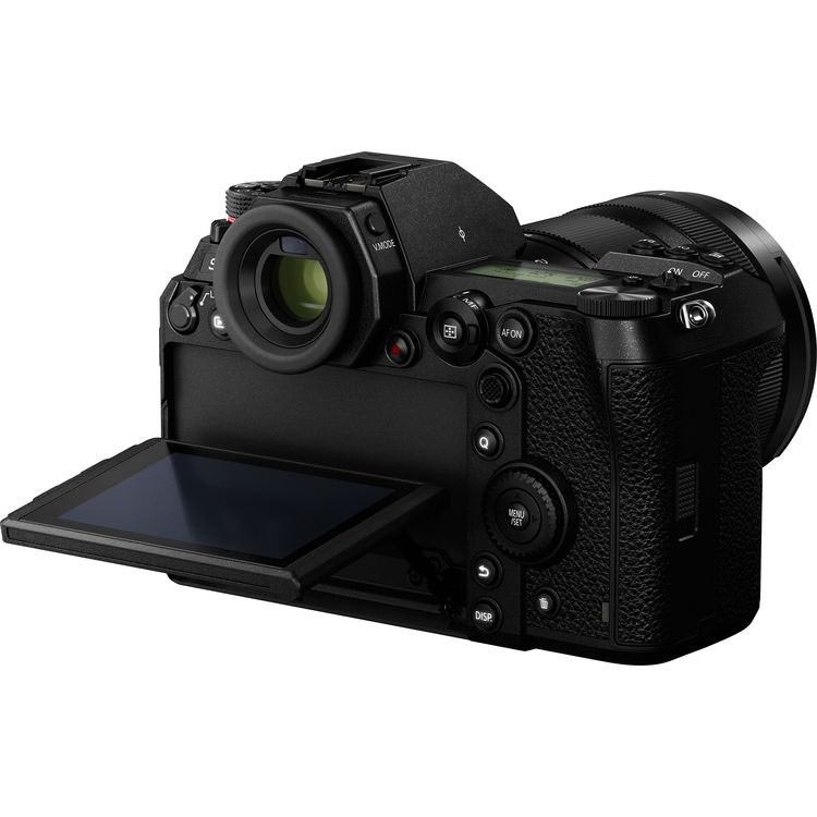 Беззеркальный фотоаппарат Panasonic Lumix DC-S1R  