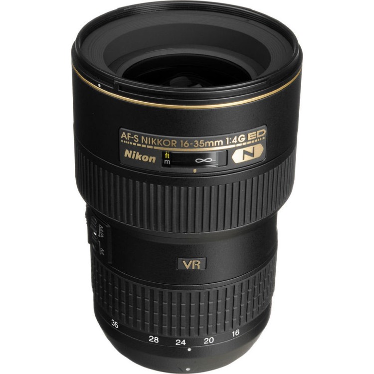 Зеркальный фотоаппарат Nikon D850 kit 16-35mm f/4G ED AF-S VR Zoom-Nikkor  