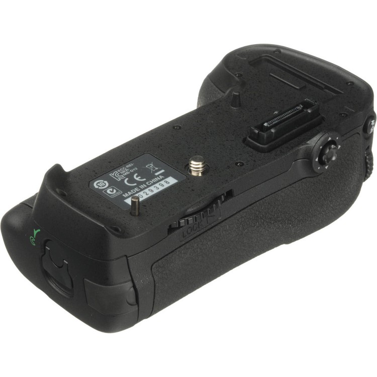 Батарейный блок Nikon MB-D12 для Nikon D800/D800E/D810   